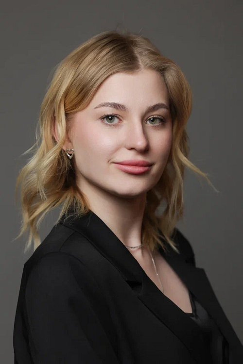 Чарушникова Карина Викторовна